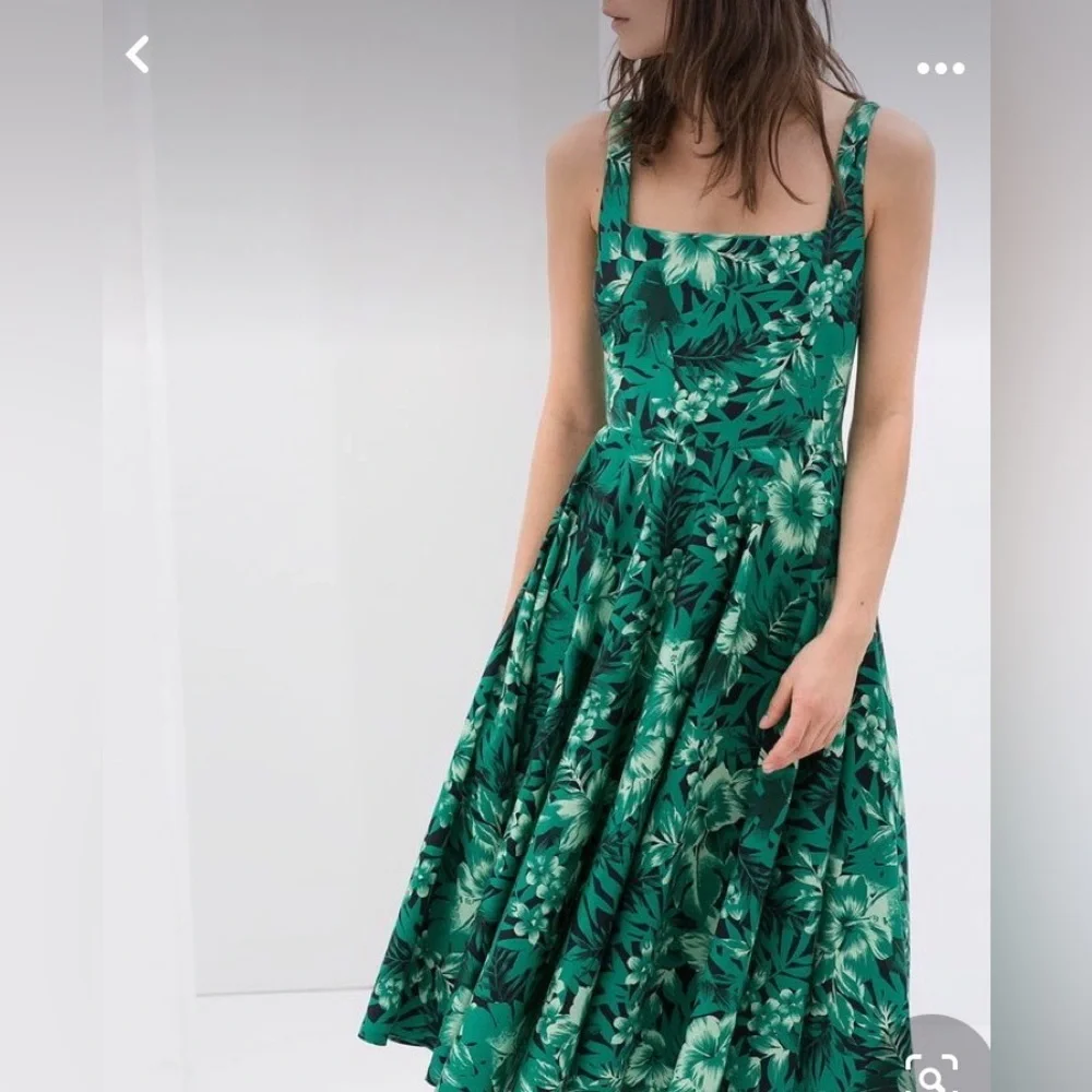 Zara Woman Green Tropical Fit and Flare Dress Size Medium Palm Hawaiian